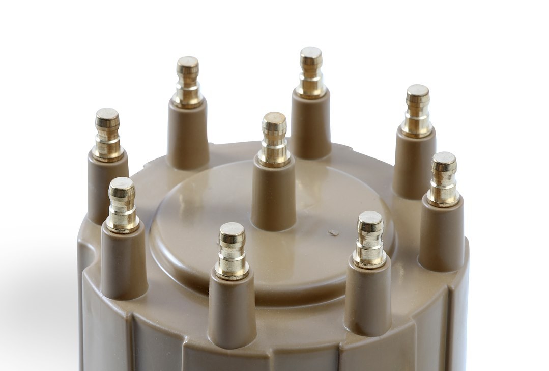 Accel Distributor Cap and Rotor Kit, Bolt Down, Hei Style Posts, Tan – 8132