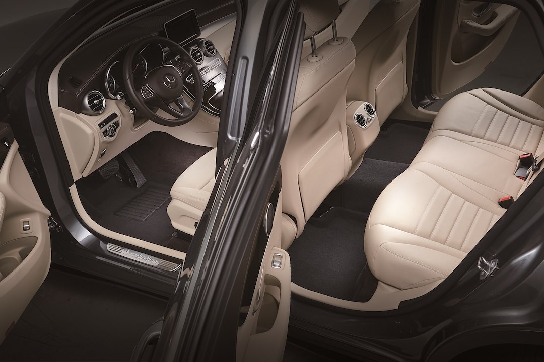 3D MAXpider Floor Liner, Elegant Series, Custom Fit, Raised Edge, Black, Woven Nylon, 4 Piece, With Maxpider™ Anti-Skid Bottom Layer – L1CH06004609