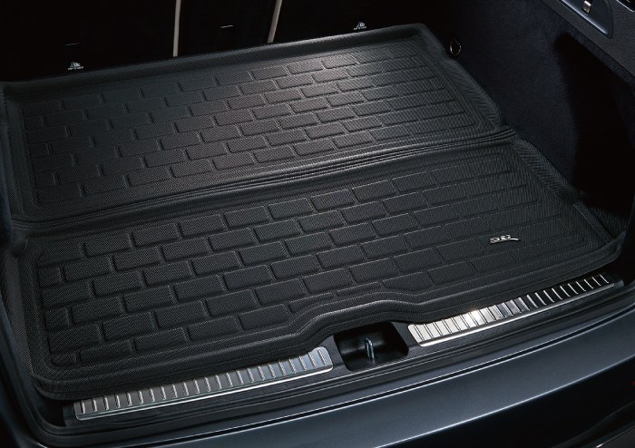 3D MAXpider Cargo Area Liner, Kagu, Raised Edge, Black, Thermoplastic Rubber of Carbon Fiber Texture, Non-Skid, Rear Top Cargo Area – M1TL0171309