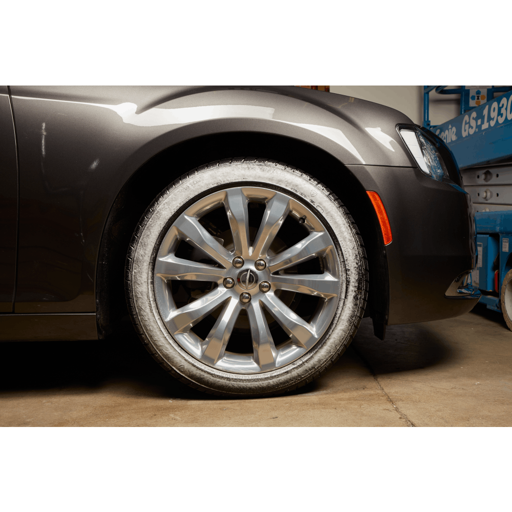 Armor All Tire Dressing, Ultra Shine, Use for Glossy Look, 18 Ounce Spray Bottle, Single – 9976C