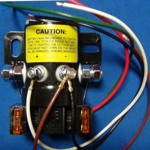 Am.tech Comp Battery Disconnect Switch, Use to Protect the Coil by Removing Voltage from the Coil After Time Delay, 12 Volt DC, 4.4 Ohm – LR9806
