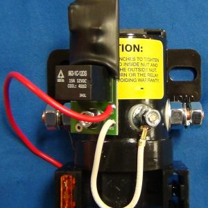 Am.tech Comp Battery Disconnect Switch, Use to Protect the Coil by Removing Voltage from the Coil After Time Delay, 12 Volt DC, 4.4 Ohm – LR9806CBIP