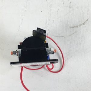 Am.tech Comp Battery Disconnect Switch, Use to Protect the Coil by Removing Voltage from the Coil After Time Delay – LR9806J-BIP