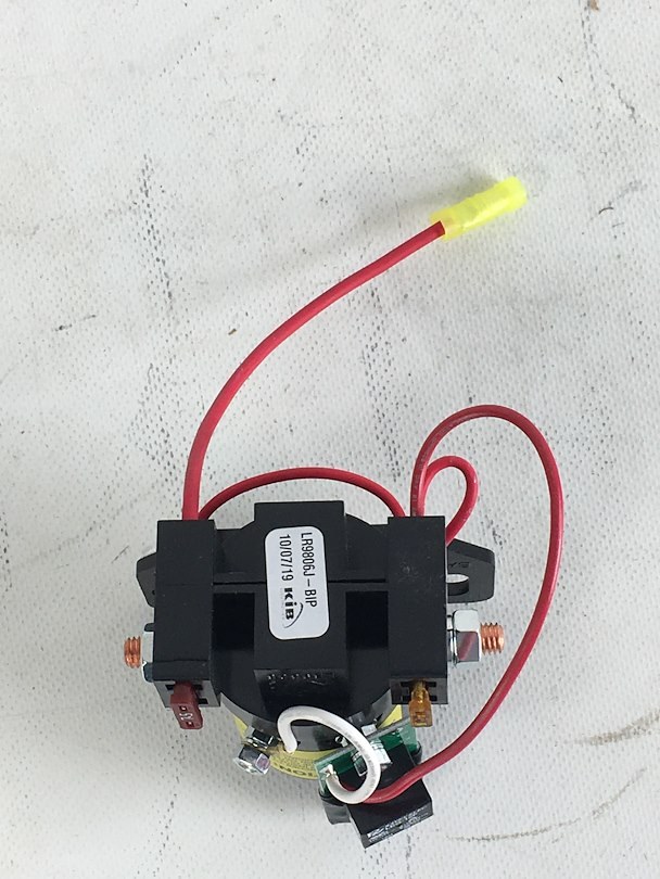 Am.tech Comp Battery Disconnect Switch, Use to Protect the Coil by Removing Voltage from the Coil After Time Delay – LR9806J-BIP