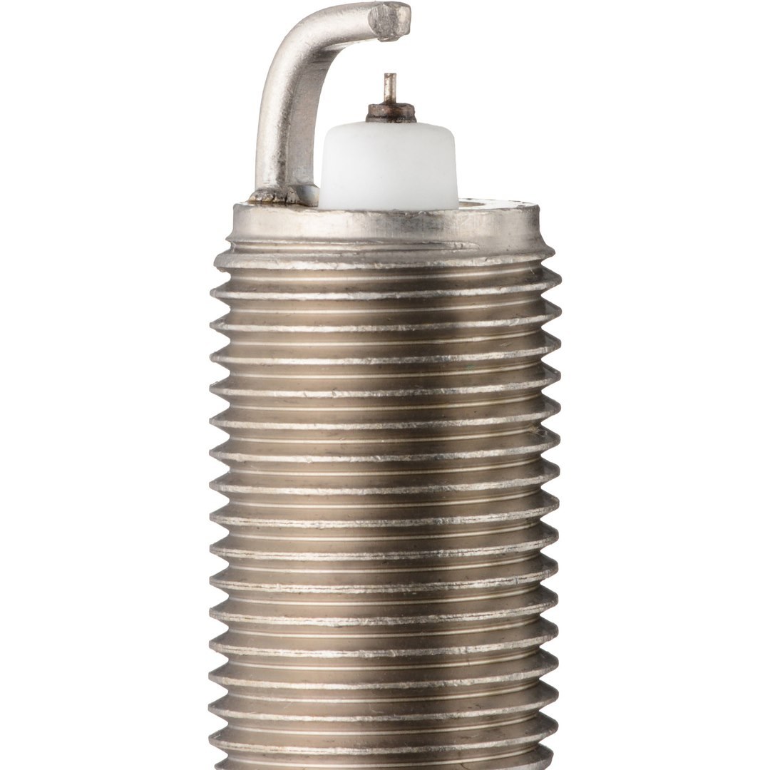Autolite Spark Plug, Iridium Ultra ®, With Resistor, Copper, Iridium Electrode Tip, 5/8 Inch Hex, 0.045 Inch Gap, 0.982 Inch Reach – AI6043