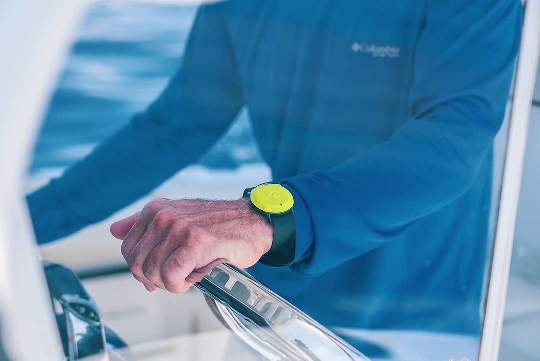 Acr Electron Man Overboard Locator, Automatic/ Manual Activation – 2980