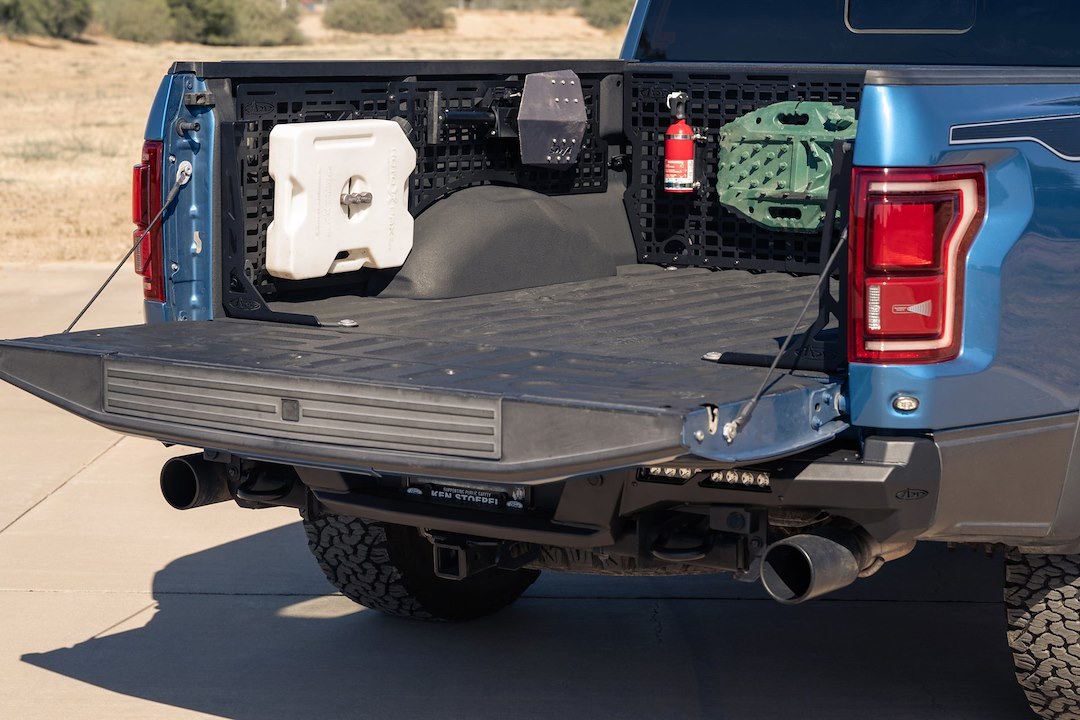 A.desert Des Molle Cargo Panel, Driver Side, Bolt-On, Cardinal Primer with Cardinal Hammer Topcoat – AC1101901NA-D