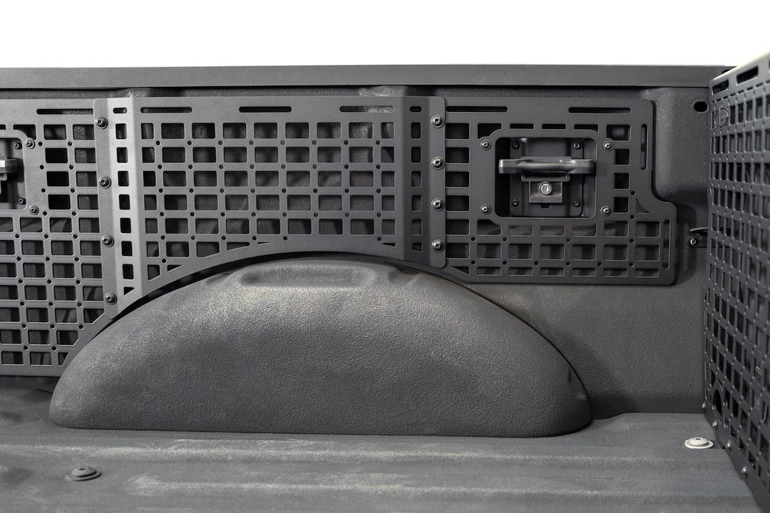 A.desert Des Molle Cargo Panel, Passenger Side, Bolt-On, Cardinal Primer with Cardinal Hammer Topcoat – AC11040NA01