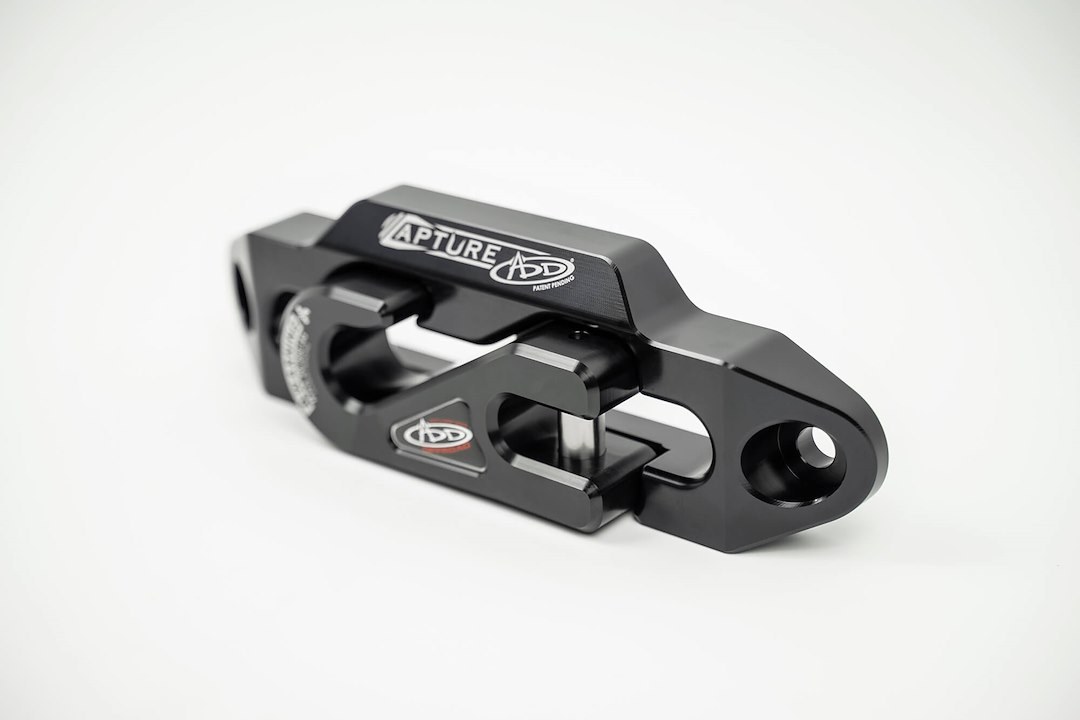 A.desert Des Winch Fairlead, Stealth Fighter, Hawse Style, For Use with Stealth Fighter Bumpers, Powder Coated Black Aluminum – AC99157590NA