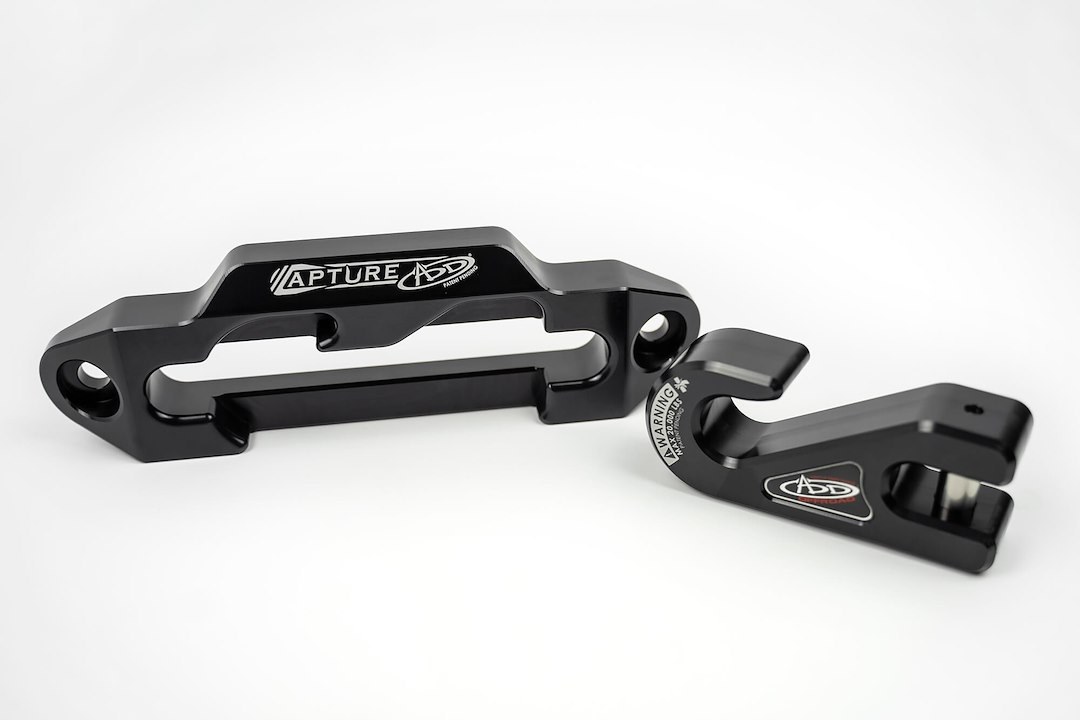 A.desert Des Winch Fairlead, Stealth Fighter, Hawse Style, For Use with Stealth Fighter Bumpers, Powder Coated Black Aluminum – AC99157590NA