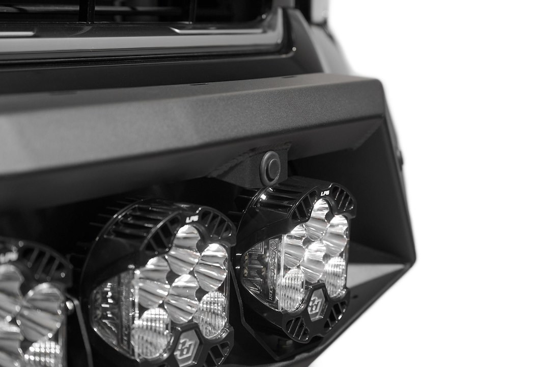 A.desert Des Bumper, Bomber HD, One Piece Design, Direct-Fit, Mounting Hardware Included, Without Grille Guard, With Winch Mount – F820043500103
