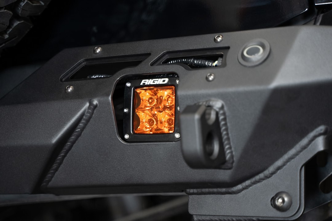 A.desert Des Bumper, Phantom, One Piece Design, Direct-Fit, Low Profile/ Knife’s Edge Design, Mounting Hardware Included – R260191090103