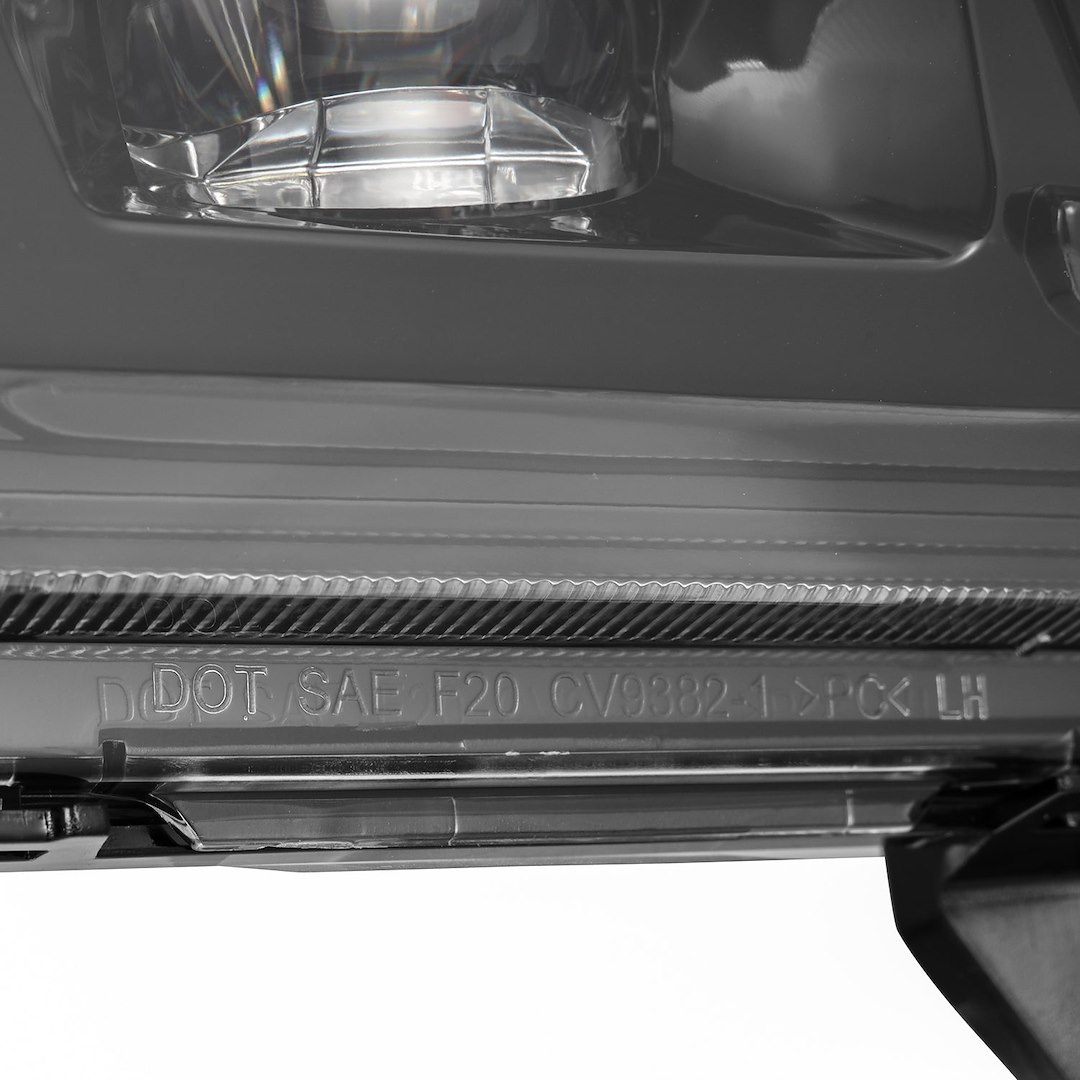 Alpharex USA Driving/ Fog Light, Doubletap, LED Bulb, Dual Color Luxx Chip, Trapezoid, 12.2 Watt, Projector Beam – 210017