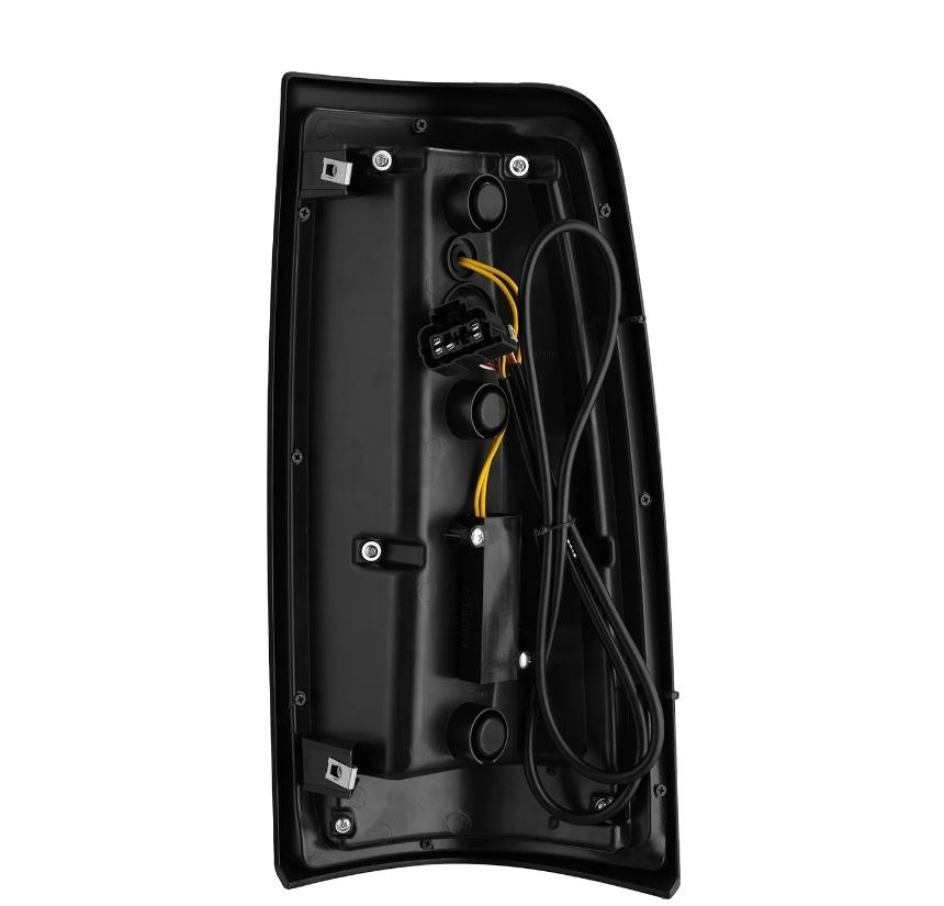 Alpharex USA Tail Light Assembly, Luxx-Series, LED, Clear Polycarbonate Lens, Alpha-Black Polypropylene Housing – 620005