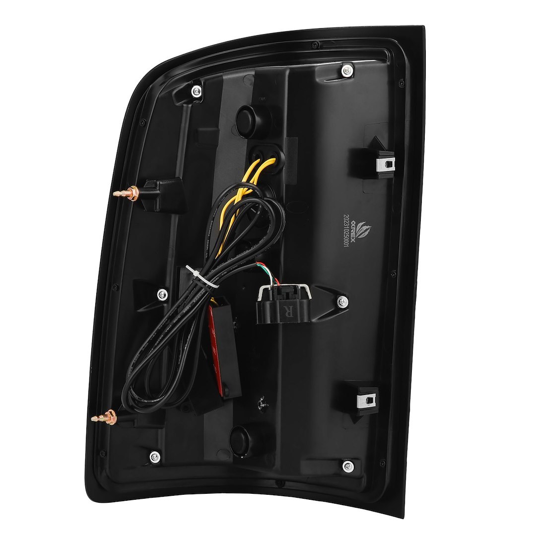 Alpharex USA Tail Light Assembly, Luxx-Series, LED, Clear Polycarbonate Lens, Alpha-Black Polypropylene Housing – 630070