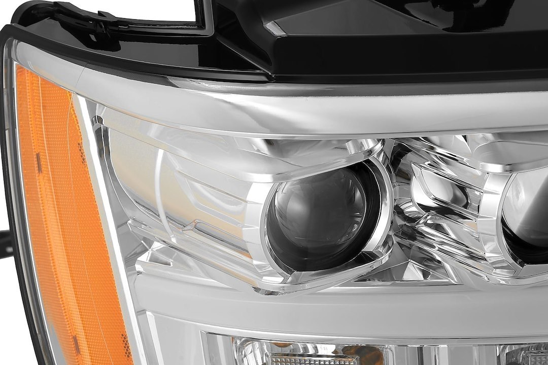 Alpharex USA Headlight Assembly, Pro-Series, Projector Beam with White Daytime Running Light/ Amber Sequential Turn Signal Light, Halogen – 880298