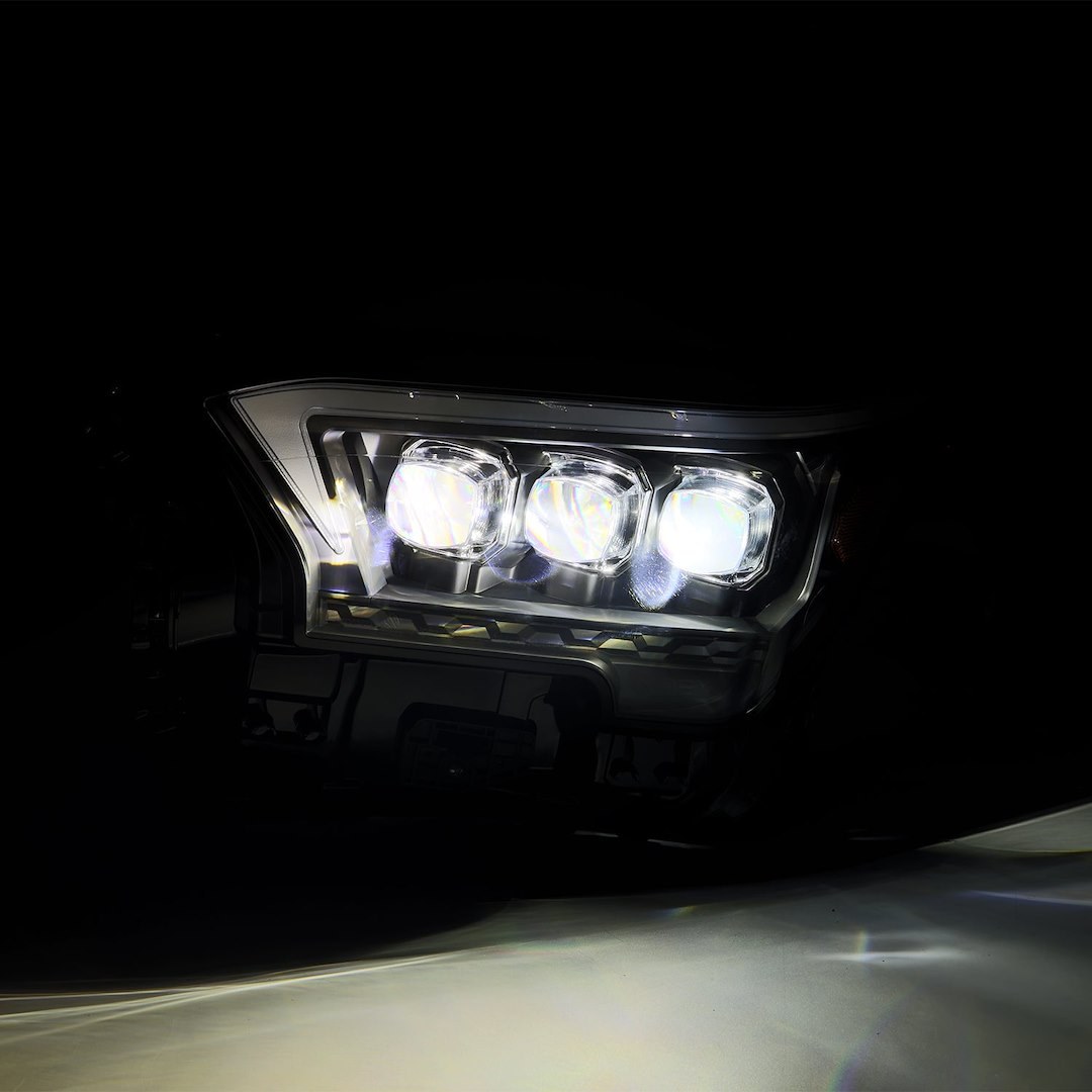 Alpharex USA Headlight Assembly, Nova-Series, Projector Beam with White/ Amber Daytime Running Light and Sequential Turn Signal Light – 880333