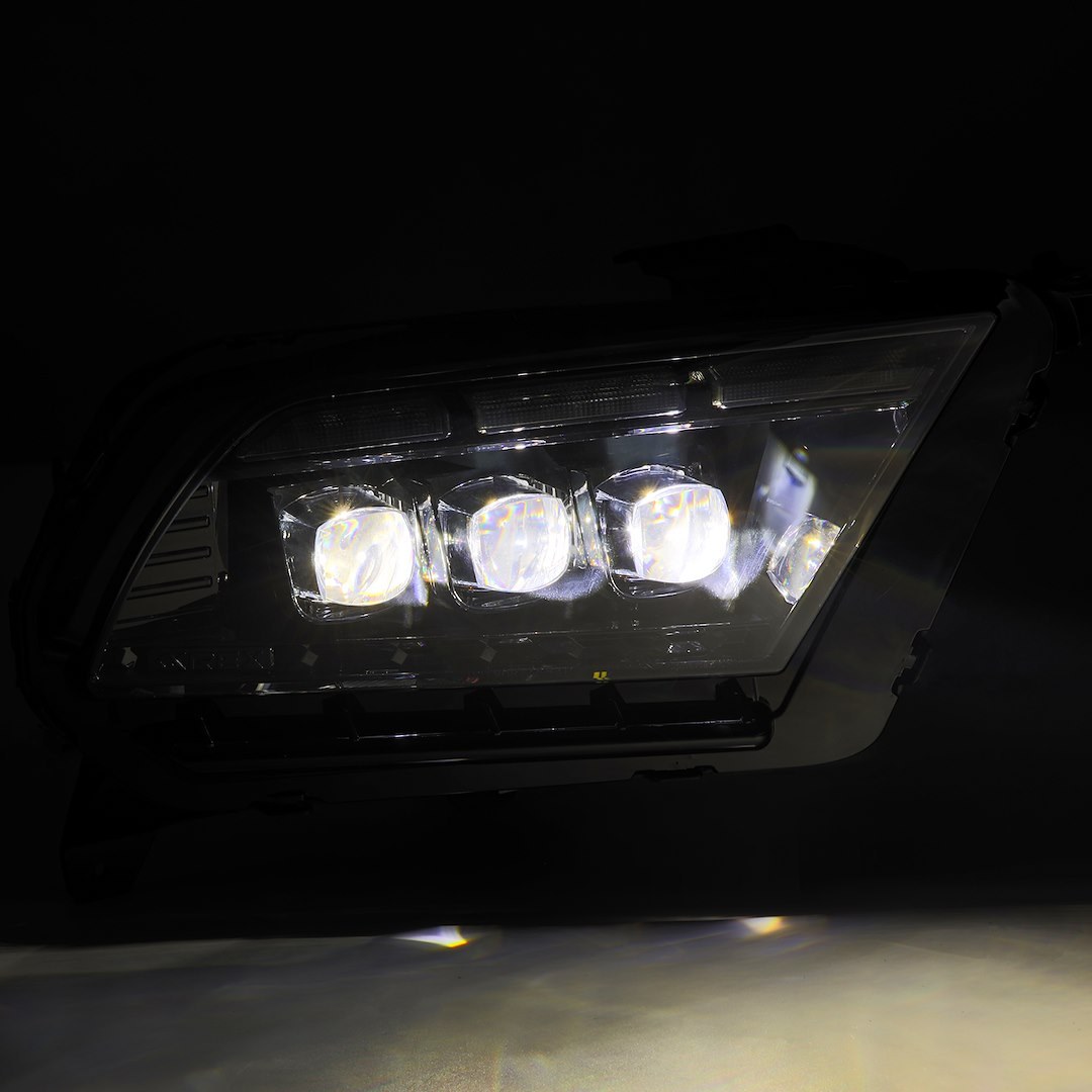 Alpharex USA Headlight Assembly, Nova-Series, Projector Beam with White/ Amber Daytime Running Light and Sequential Turn Signal Light – 880488