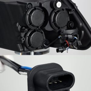 Alpharex USA Headlight Assembly, Luxx-Series, LED Bulb, Projector Beam with Daytime Running Light/ Sequential Signal – 880540