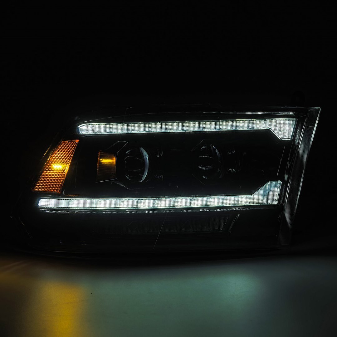 Alpharex USA Headlight Assembly, Luxx-Series, LED Bulb, Projector Beam with Daytime Running Light/ Sequential Signal – 880560