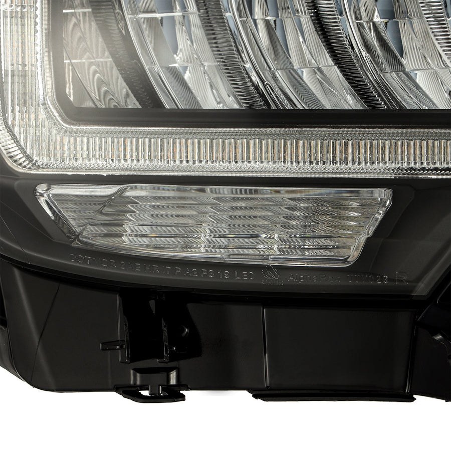 Alpharex USA Headlight Assembly, Luxx-Series, Crystal Beam with White Daytime Running Light/ Sequential Amber Turn Signal Light – 880702