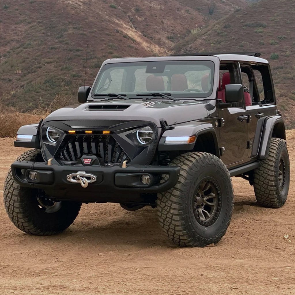 American Mod Grille, Goliath, With Light Cutouts, Matte Black, ABS Plastic, With Three Amber LED Lights – AMJPCA00115