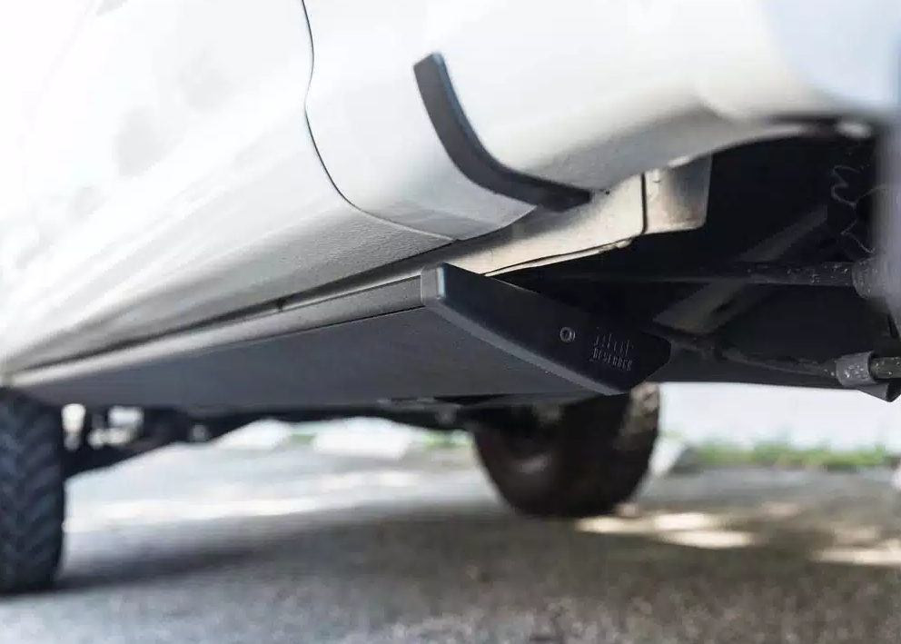 Amp Research Running Board, Powerstep™, Textured Powder Coated, Black, Die Cast Aluminum, With LED Light System, Rocker Panel Mount – 76141-01A