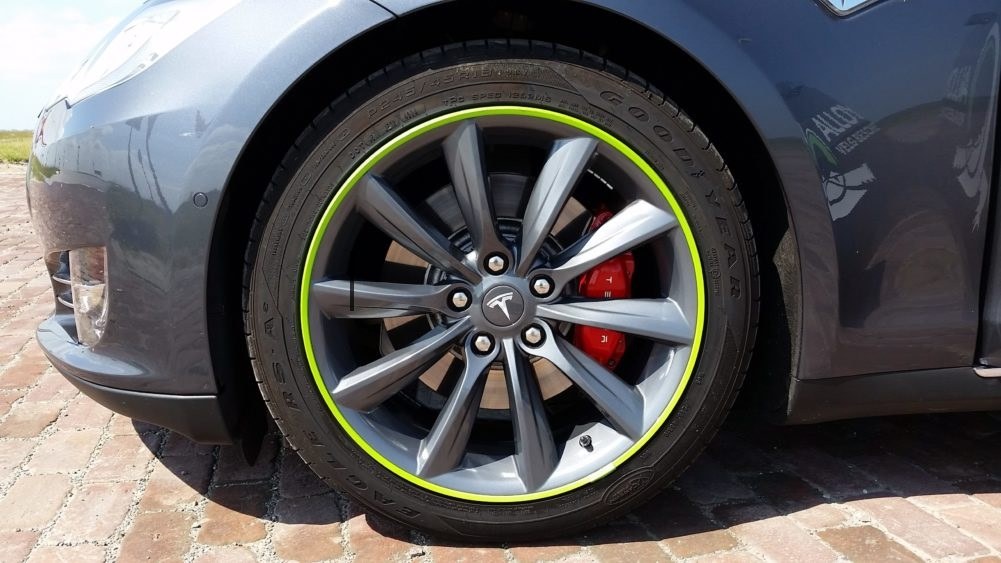 Alloygator Wheel Protector, Exclusive Profile, For Use with 12 to 24 Inch Diameter Wheels, Green, Adhesive and Clip Attachment – K4GRNEXC