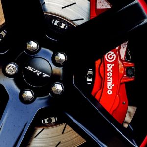 Alloygator Wheel Protector, Inter Profile, For Use with 12 to 19 Inch Diameter Wheels, Red, Adhesive and Clip Attachment – K4RDINT