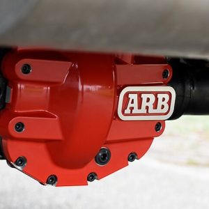 ARB 4×4 Accessories Differential Cover, Dana M210 Differential, Without Girdle, With Fill Plug/ Dipstick, With Drain Plug, Red, Nodular Iron – 0750011