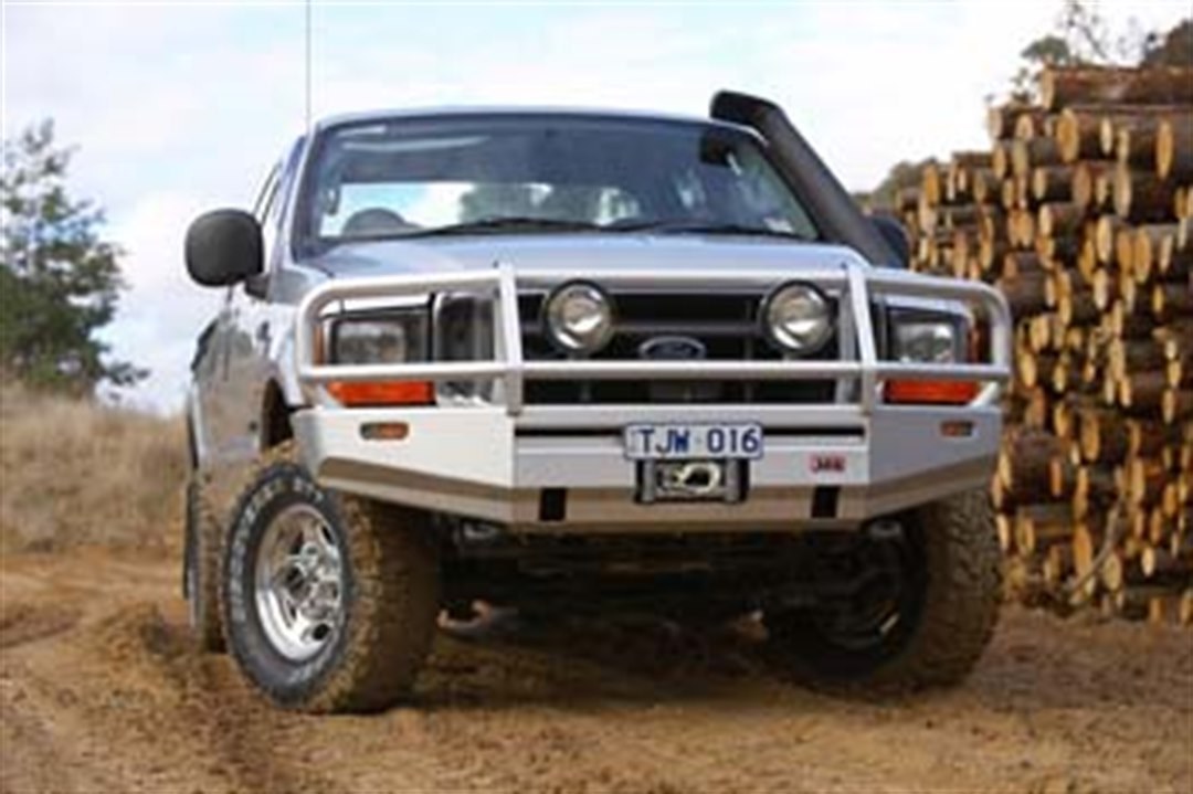 ARB 4×4 Accessories Bumper, Deluxe Bar, One Piece Design, Mounting Hardware Included, With Grille/ Headlight Guard – 3436030