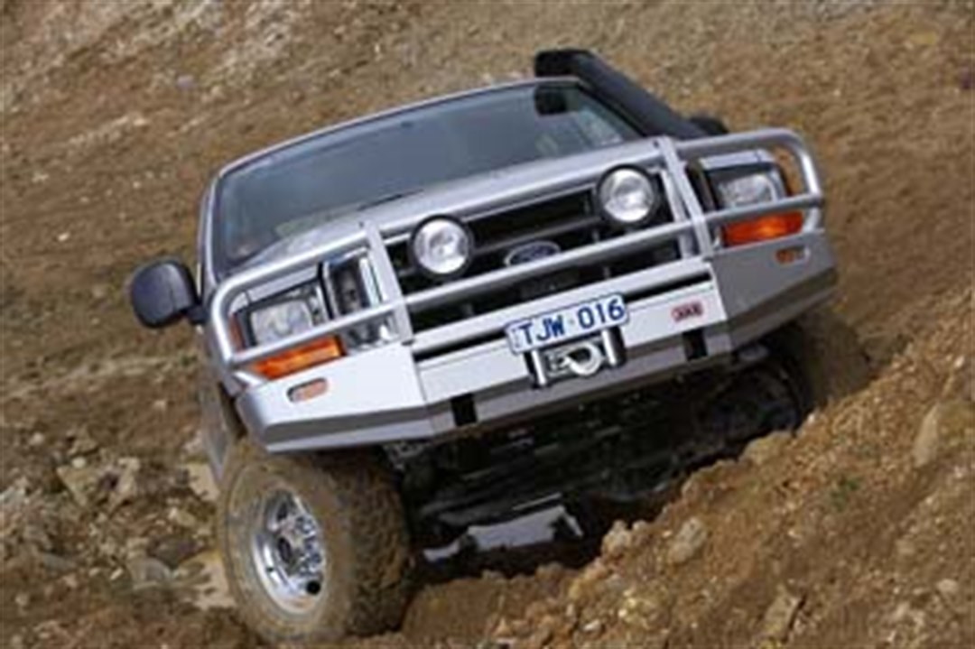 ARB 4×4 Accessories Bumper, Deluxe Bar, One Piece Design, Mounting Hardware Included, With Grille/ Headlight Guard – 3436030