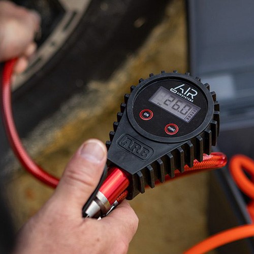 ARB 4×4 Accessories Air Compressor Tire Inflation Gun, With 23-1/2 Inch PVC Coated Braided Hose/ Digital IN-Line Gauge/ Air Chuck – ARB601