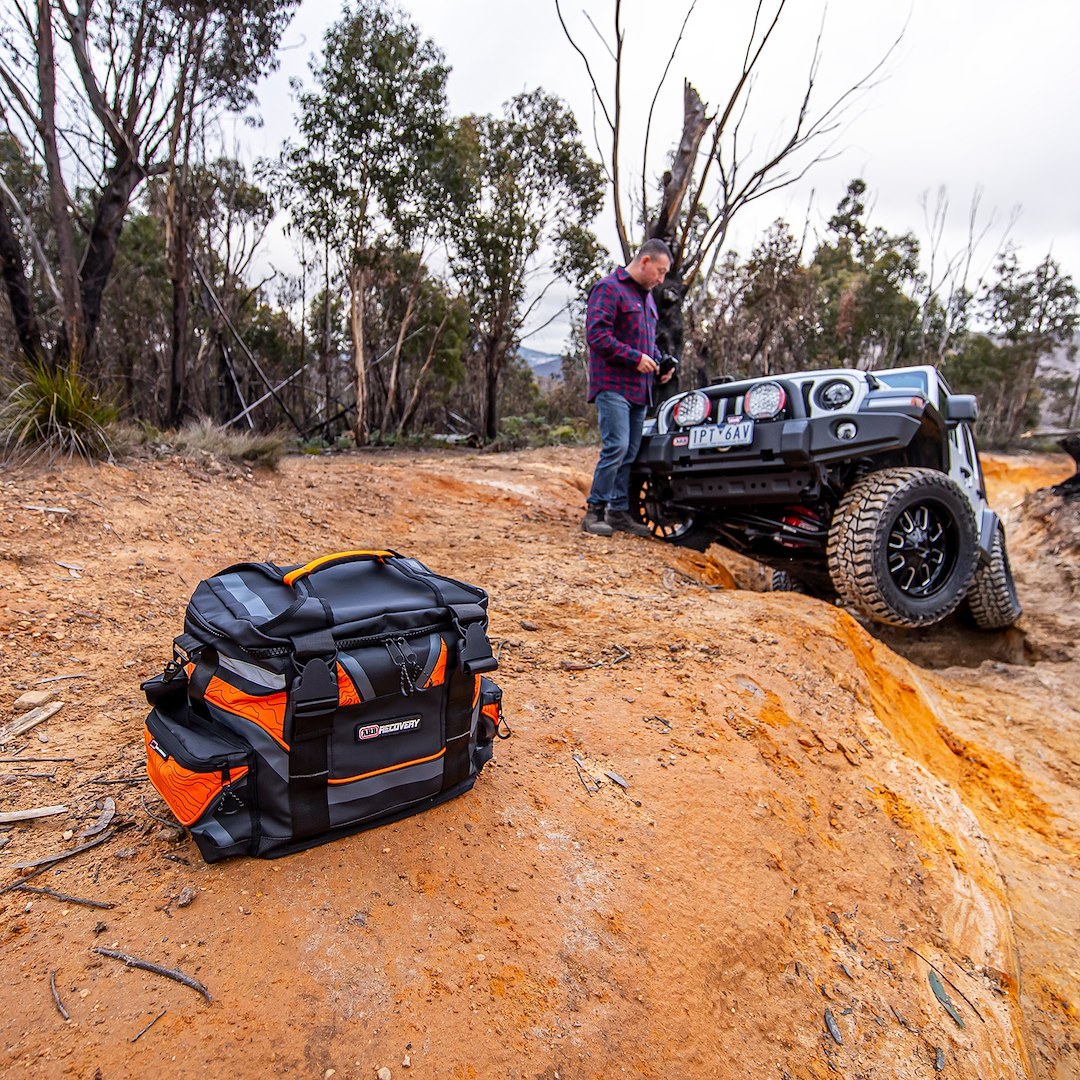 ARB 4×4 Accessories Vehicle Recovery Kit – RK9A