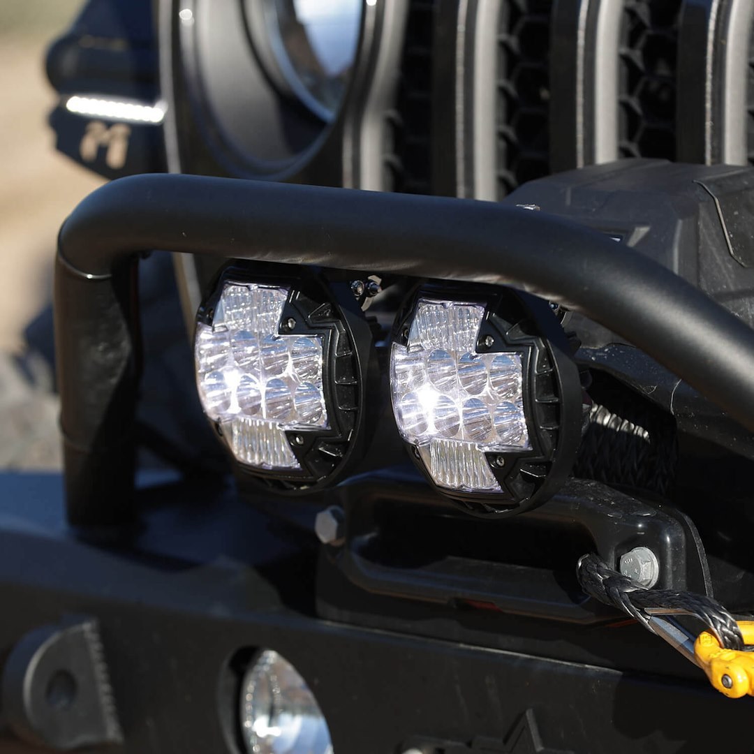 ARB 4×4 Accessories Driving/ Fog Light, Nacho, LED Bulb, White LED, 5.75 Inch Housing, 90 Watt, High/ Low Spot Combo Beam – TM512