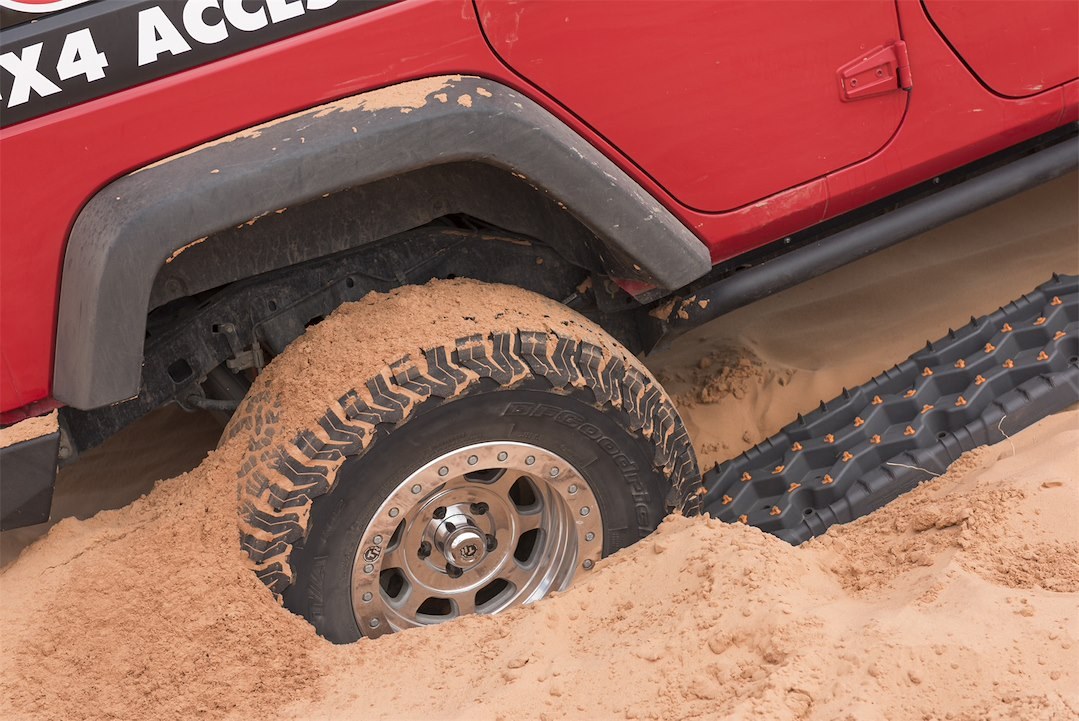 ARB 4×4 Accessories Traction Mat, Tred Pro™, 45.67 Inch Length X 12.99 Inch Width X 2.56 Inch Height, Nylon Teeth, Red – TREDPROR