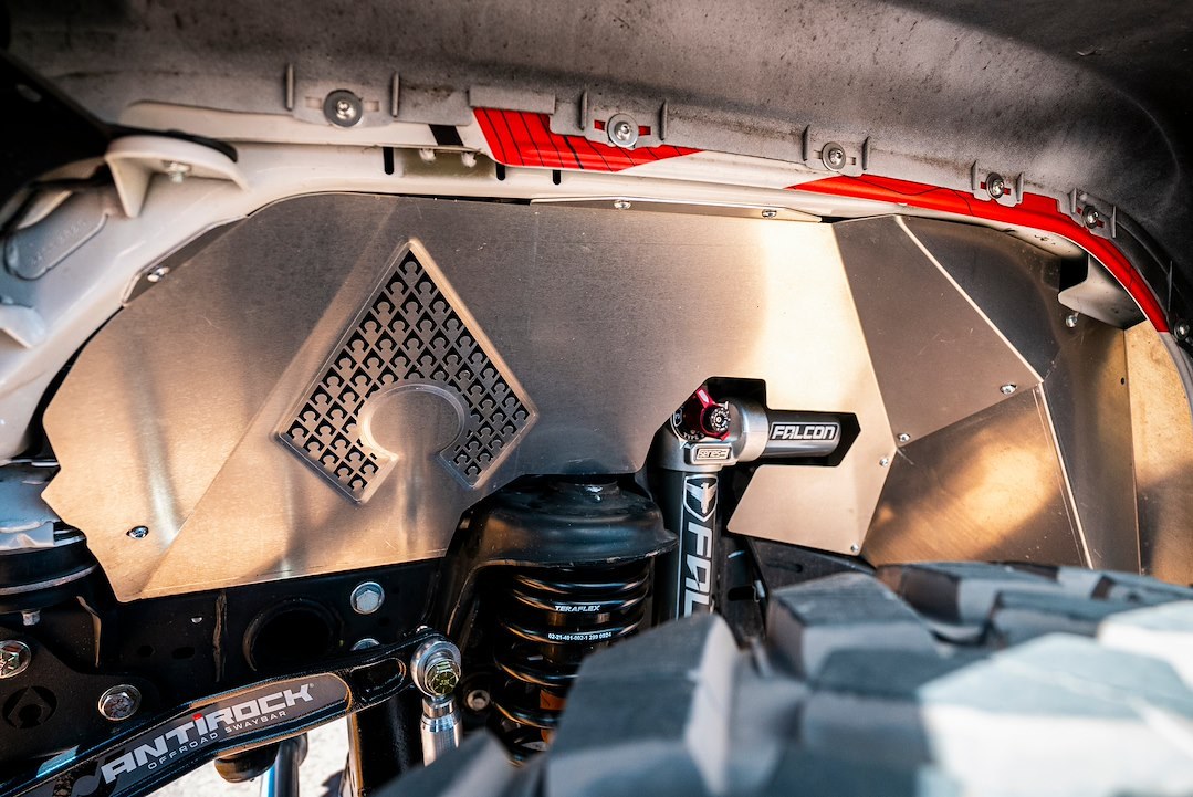 Artec Indust Inner Fender, Aluminum, Silver, With Artec Logo, Vented, Compatible with Falcon Shocks, Set of 2 – JL5114