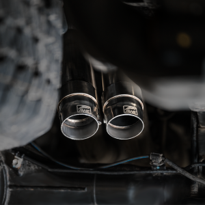 AWE Tuning Exhaust System Kit, 0FG Cat-Back System, Stainless Steel, Without Muffler, Dual Exhaust with Dual Outlet, Rear Exit – 3015-31826