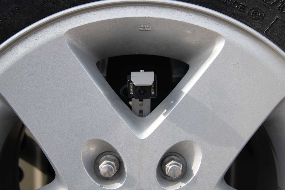 Brand Motion Backup Camera, Summitview ™, Spare Tire Mount, For Use with Aftermarket Display, 420 TV Line Resolution – SUTV-8858