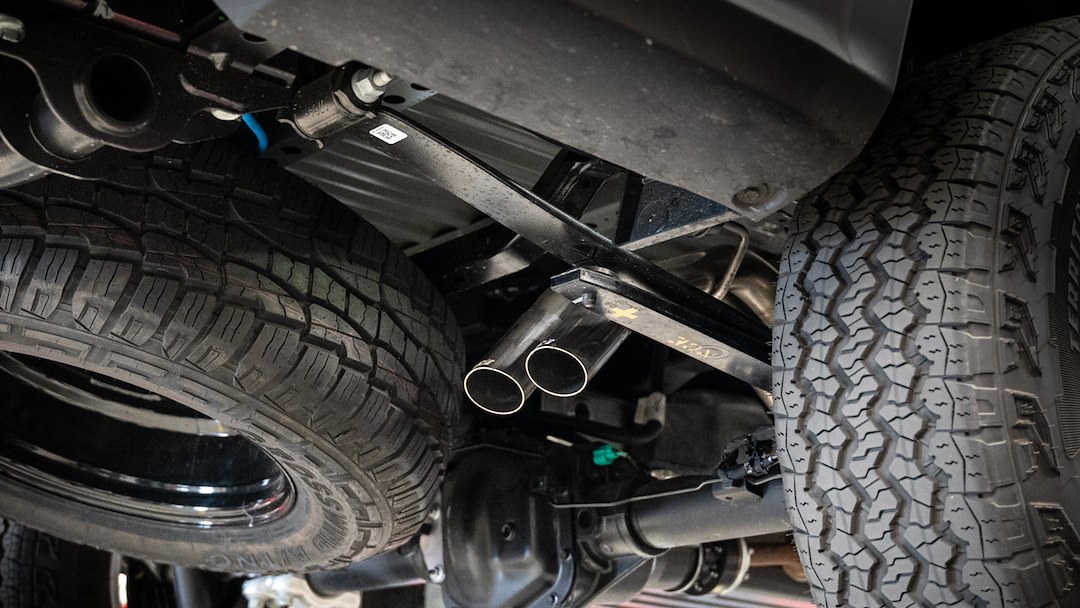 Borla Exhaust System Kit, S-Type Cat Back System, T-304 Stainless Steel, With Muffler, 2-3/4 Inch to 2-1/4 Inch Pipe Diameter – 140989