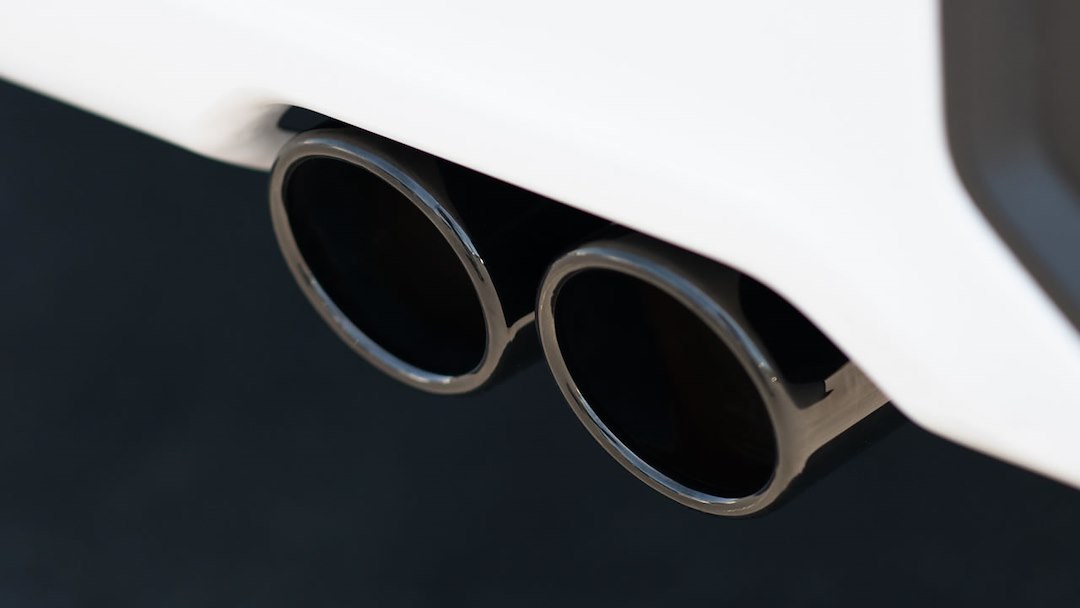 Borla Exhaust System Kit, S-Type Cat Back System, T-304 Stainless Steel, With Muffler, 3-1/2 Inch Into to 2-3/4 Inch Pipe Diameter – 140994BC