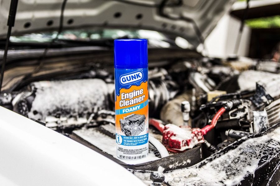 Blaster Engine Degreaser, Gunk®, Use to Remove Dirt/ Dust/ Road Grime, 17 Ounce Aerosol Can, Single, Foam Type – FEB1
