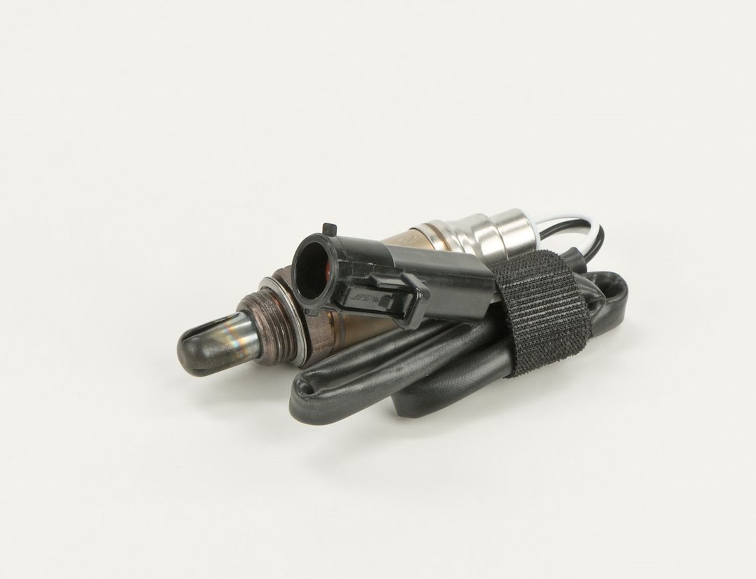 Bosch Oxygen Sensor, 20.1 Inch Length Wiring Harness, Male Connector, Single Sensor – 13953