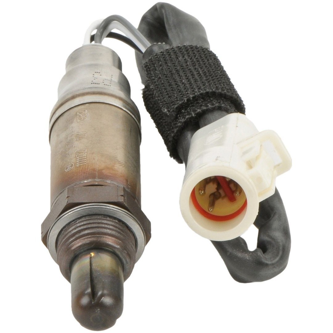 Bosch Oxygen Sensor, 16.9 Inch Length Wiring Harness, Male Pin Connector, Single Sensor – 15717