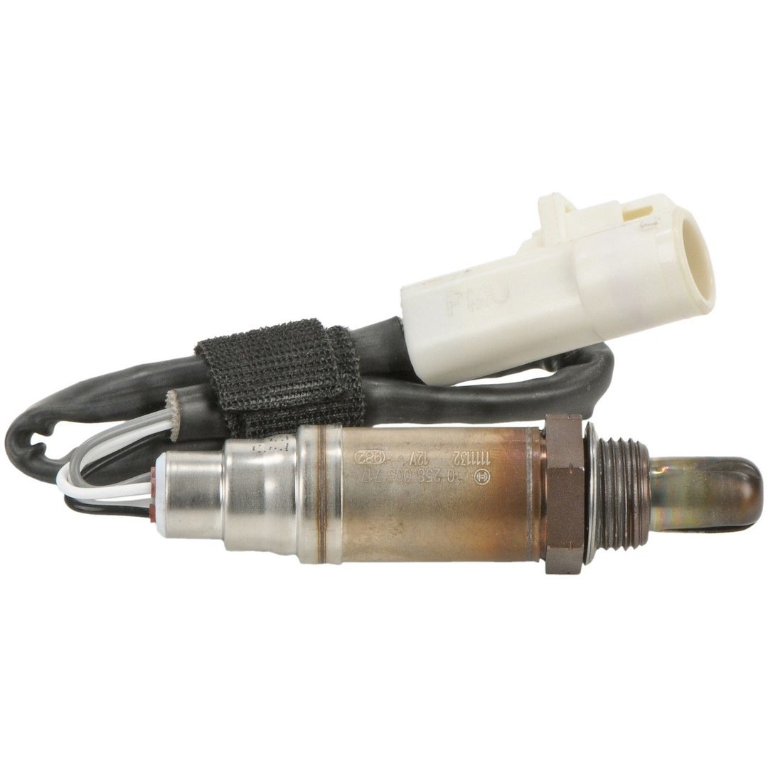 Bosch Oxygen Sensor, 16.9 Inch Length Wiring Harness, Male Pin Connector, Single Sensor – 15717
