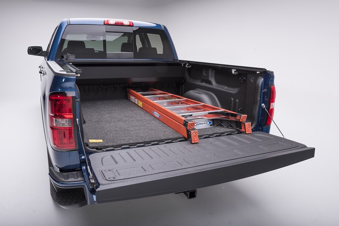 Bedrug Bed Mat, Classic, Direct-Fit, Without Raised Edges, Dark Gray, Carpet-Like Polypropylene, Tailgate Mat Not Included – BMC19CCS