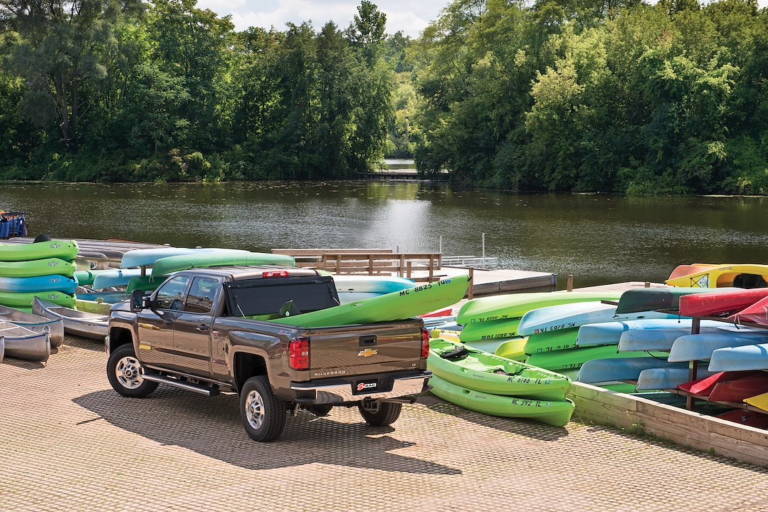 BAK Industries Tonneau Cover, Fibermax, Hard Folding, 2 Folds/ 3 Panels, Front Hinge Allows Entire Tonneau to Flip Up When Folded – 1126225