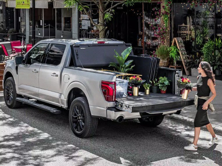 BAK Industries Tonneau Cover, Bakflip MX4, Hard Folding, Low Profile, 2 Folds/ 3 Panels – 448121