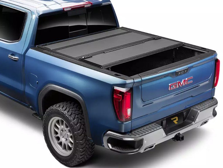 BAK Industries Tonneau Cover, Bakflip MX4, Hard Folding, Low Profile, 2 Folds/ 3 Panels – 448122