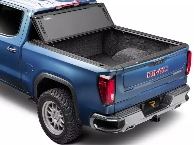 BAK Industries Tonneau Cover, Bakflip MX4, Hard Folding, Low Profile, 2 Folds/ 3 Panels – 448133
